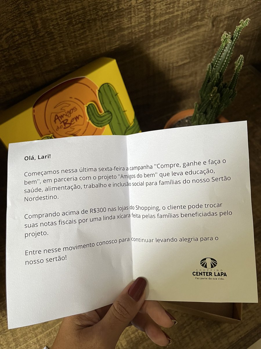 Olha que press kit lindo o <a href="/centerlapassa/">O melhor do Centro bb😘✨</a> mandou para anunciar sua campanha em parceria com o <a href="/amigosdobem/">Amigo do Bem</a>! 😍