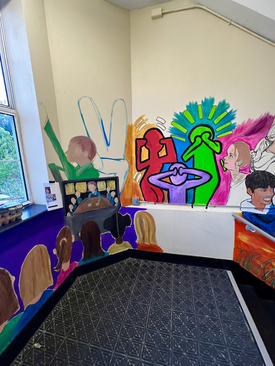 AshleyDPaints's tweet photo. 5th grade collaboration with me on a mural about the 17 global goals… can you find some of the goals on the massive hallway mural/collage…. Mural in progress https://t.co/VJY3wDOlKD