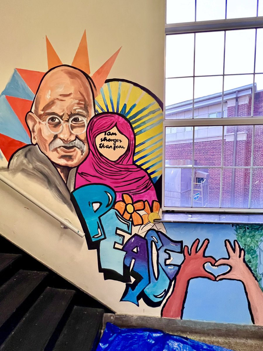 AshleyDPaints's tweet photo. 5th grade collaboration with me on a mural about the 17 global goals… can you find some of the goals on the massive hallway mural/collage…. Mural in progress https://t.co/VJY3wDOlKD