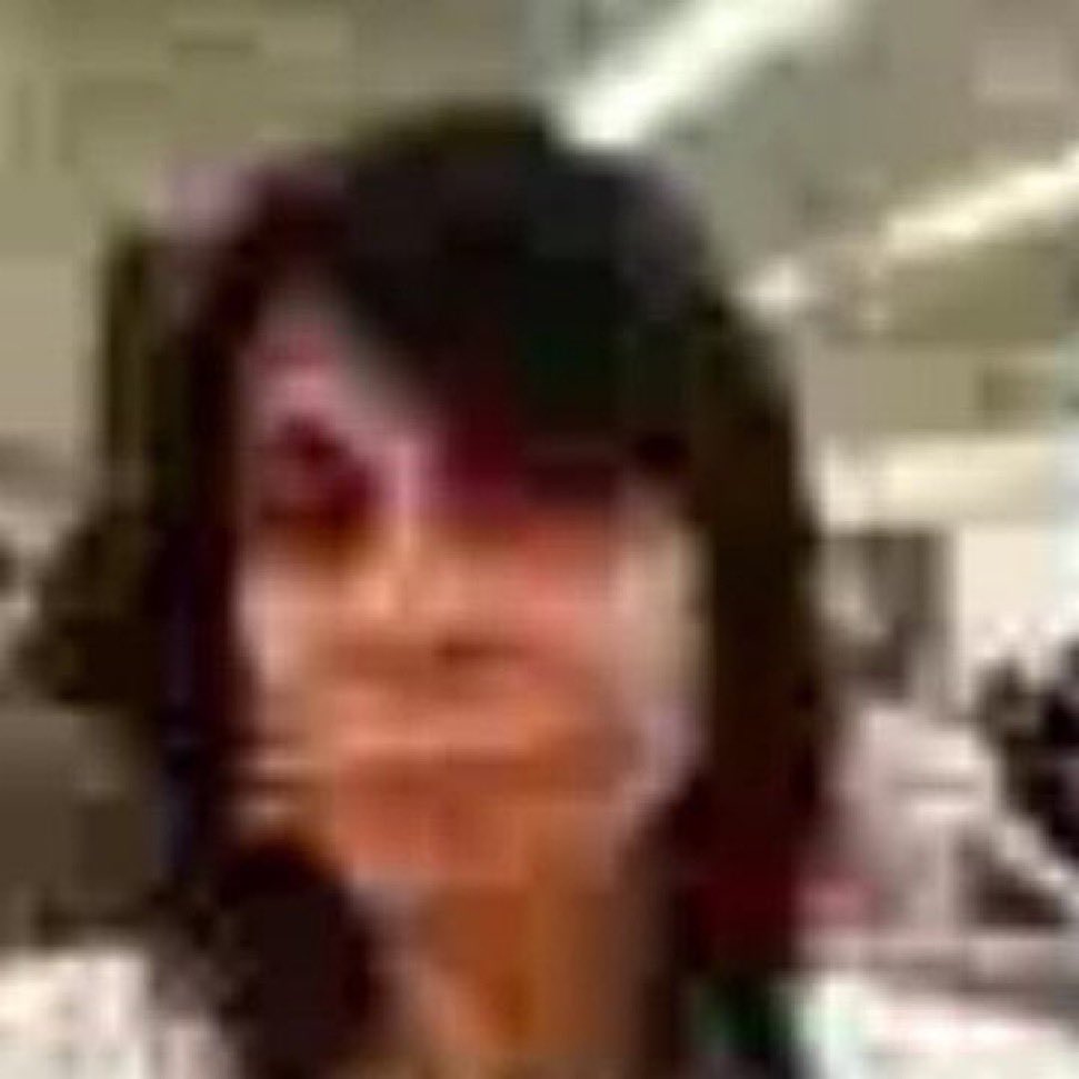 laura tweet media