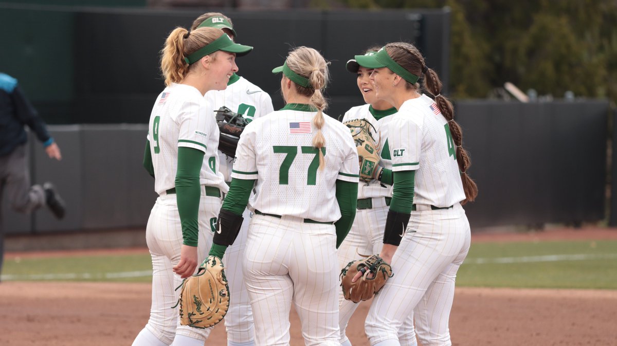 🚨 𝗔𝗧𝗧𝗡: 𝗨𝗣𝗦𝗘𝗧 𝗔𝗟𝗘𝗥𝗧 🚨 Charlotte takes down No. 14 Virginia Tech with a 3-2 win! #NCAASoftball x 📸 @CharlotteSB