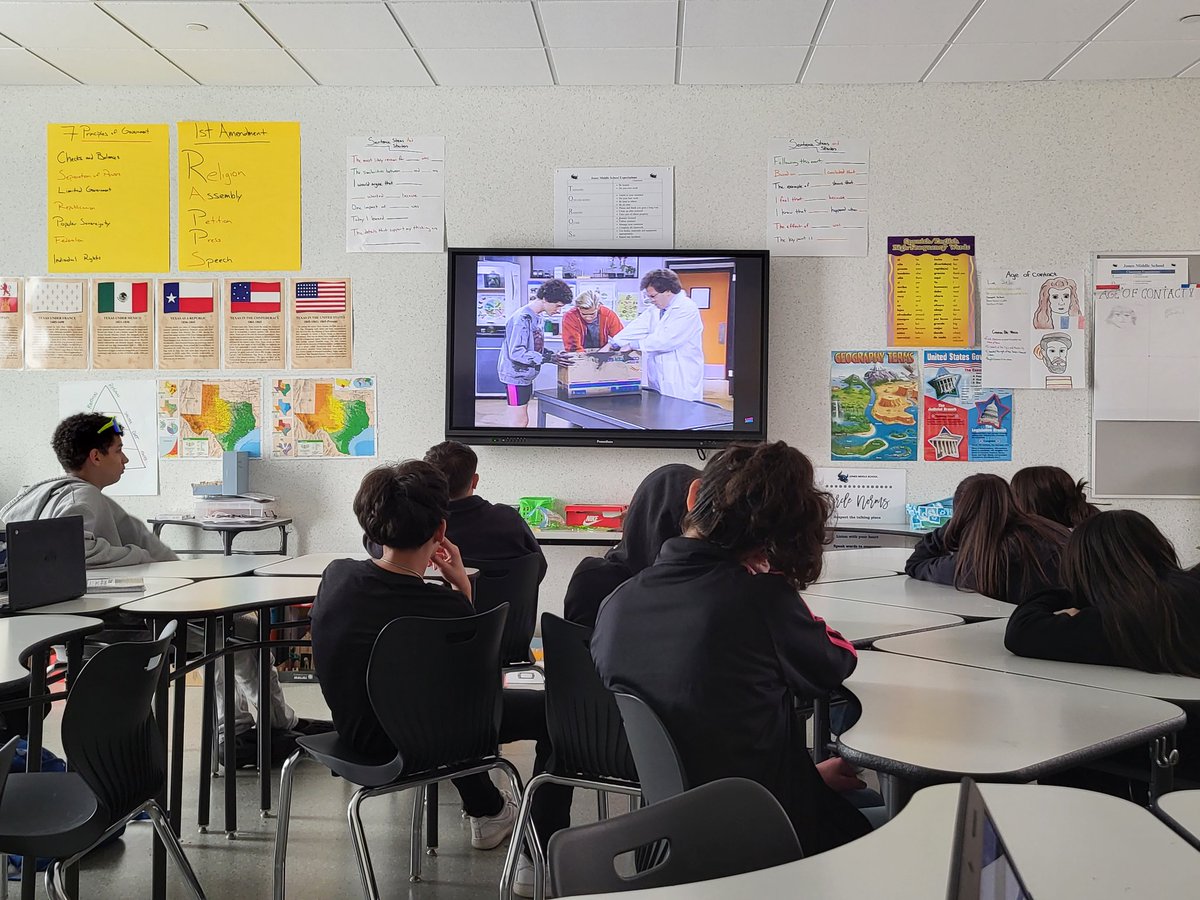 TXH1705's tweet image. Unit 14 - Age of Oil 
You know what that means. 
As great as oil is for the country &amp;amp; the Texas economy, it does come at a cost. 
I went to my go to clip from my favorite show of all time to demonstrate the negatives of oil. 
#SavedByTheBell #PipeDreams #Becky🪿