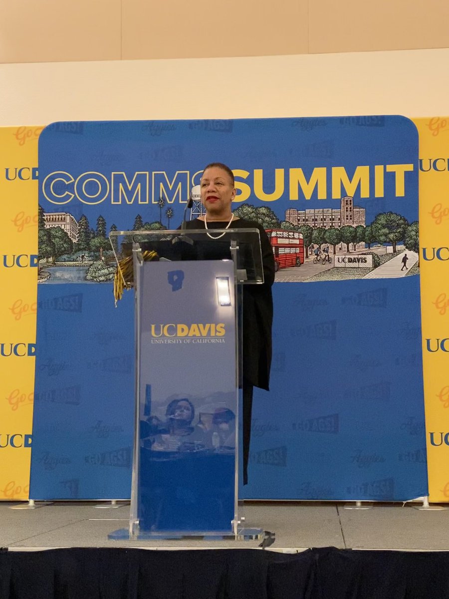 cassandrapye's tweet photo. Thoroughly enjoyed spending this morning sharing 10 survival skills (#1: start your day with your ‘why’) with 240+ modern communicators at #UCDCommsSummit #GoAggies https://t.co/3VFV5Jp6JP