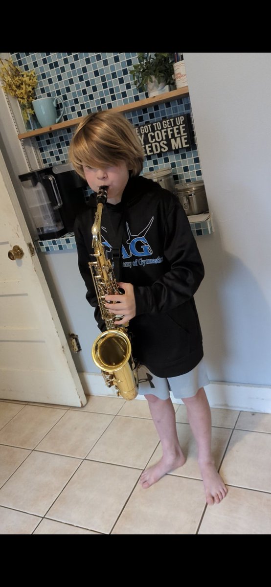 abbyhbryant's tweet photo. The rain cancelled track practice for me as the coach, no dive, and brother still got to go to dance classes. K and I came home and he jammed on the saxophone. I am proud of how determined this kid is! https://t.co/6Up6qJivp5