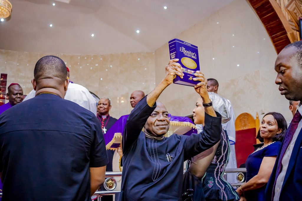 alexottiofr's tweet photo. I must first dedicate this victory to God the Father Almighty, who makes everything beautiful in His own time. I also dedicate it to the millions of Abia citizens who have been the unfortunate victims of bad governance these past decades. https://t.co/O3sfHAqn6k