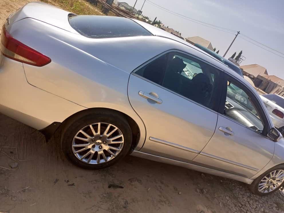 Ambassador__Car's tweet photo. 💥💥🚨Urgent money needed  Distress sale Clean Honda Accord Eod  Buy and drive  Kaduna 1.3M Sisi -No Abuja 
#AbujaTwitterCommunity 
Kwankwaso 
Chude ASUU Babcock 
Kano Kaduna @sadiqGsadiq @KajuruMotors @el_uthmaan @H__musa https://t.co/EylFpeBweE