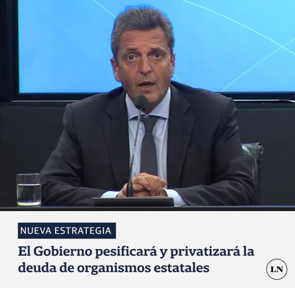 rlopezmurphy's tweet photo. El Gobierno de incapaces tuvo la brillante idea de quedarse con los últimos aportes jubilatorios reales en dólares de ANSES. Una nueva estafa a nuestros jubilados que lleva la firma del Ministro Sergio Tomás Massa. https://t.co/rcXHOeUimo