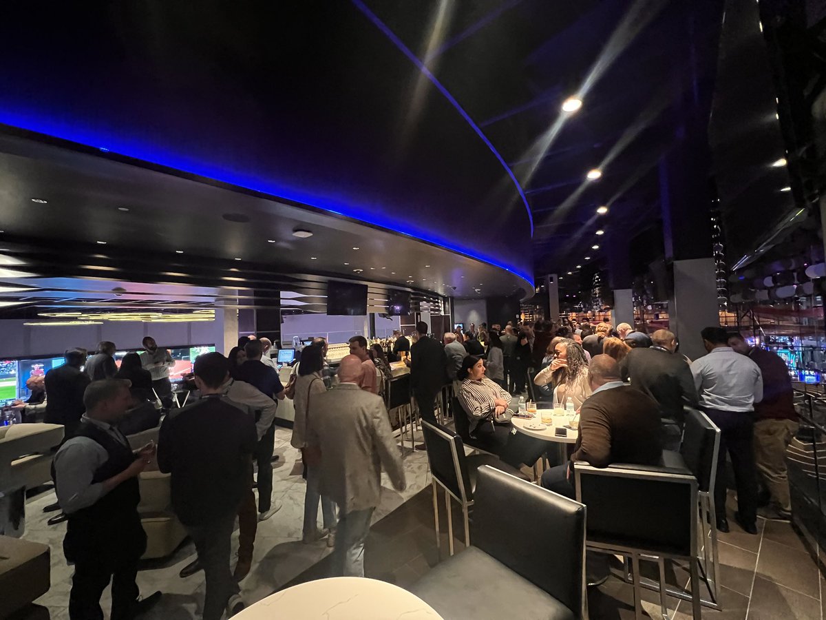 JawsCEOQB's tweet photo. Joining my friends from  @_RazorTech for their 2023 Razor’s Edge Conference in Atlantic City this week! 

I’m honored to be their keynote speaker &amp; we are going to have a blast tonight and tomorrow! 

@Topgolf @TheOceanAC #keynotespeaker #jawsspeaks #RazorTechnology https://t.co/xhtB5jafvK
