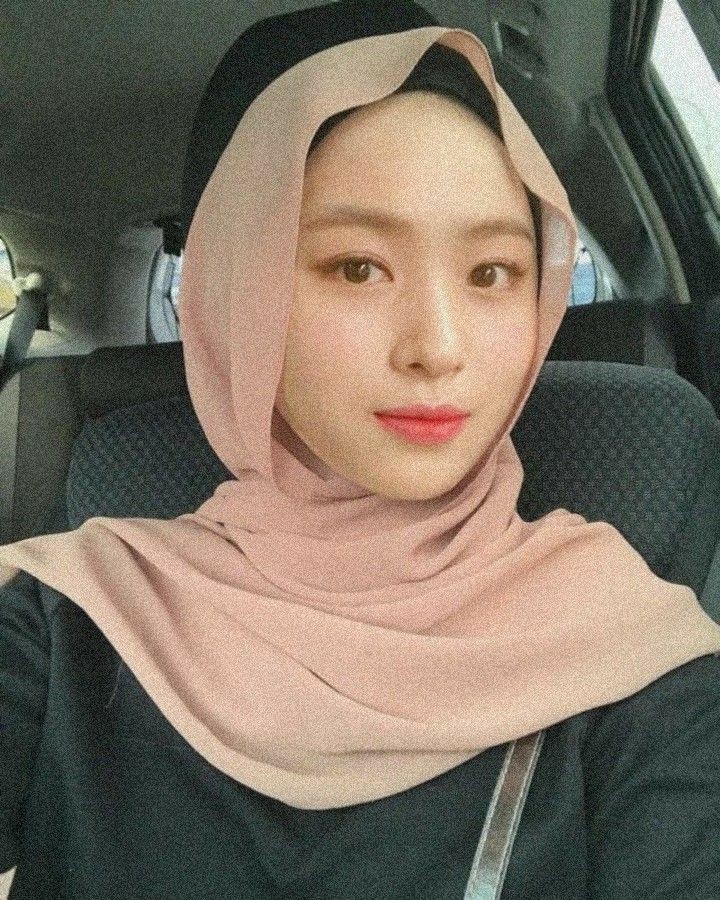 Selamat menunaikan ibadah puasa manteman yang menjalankan 🙏🏻🙆🏻‍♀️❤️ semoga lancar sampe lebaran ya 😉. Sekalian mau minta maaf karena jarang muncul di timeline. Setelah ini semoga bisa lebih sering lagi aktif di sini. 🙆🏻‍♀️❤️😉