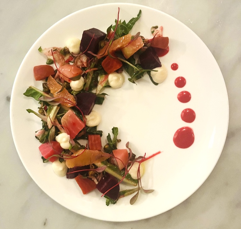 thecottagect's tweet photo. What's more perfect in #Spring than #Beet #Salad !
#springeats #eatlocal #ctgrown #eatlocal #westporteats #thecottage #restaurant #ct #connecticut #westport #foodie https://t.co/W3DbngNpCf