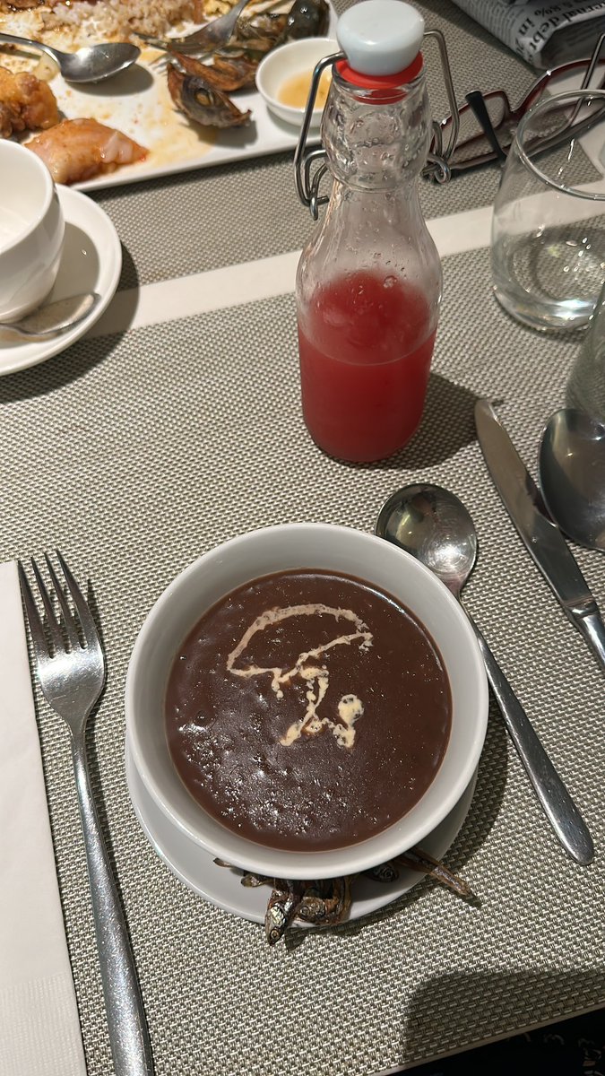 bengEspinosaYap's tweet image. Good morning Manila!

#sugarOverload 🤫