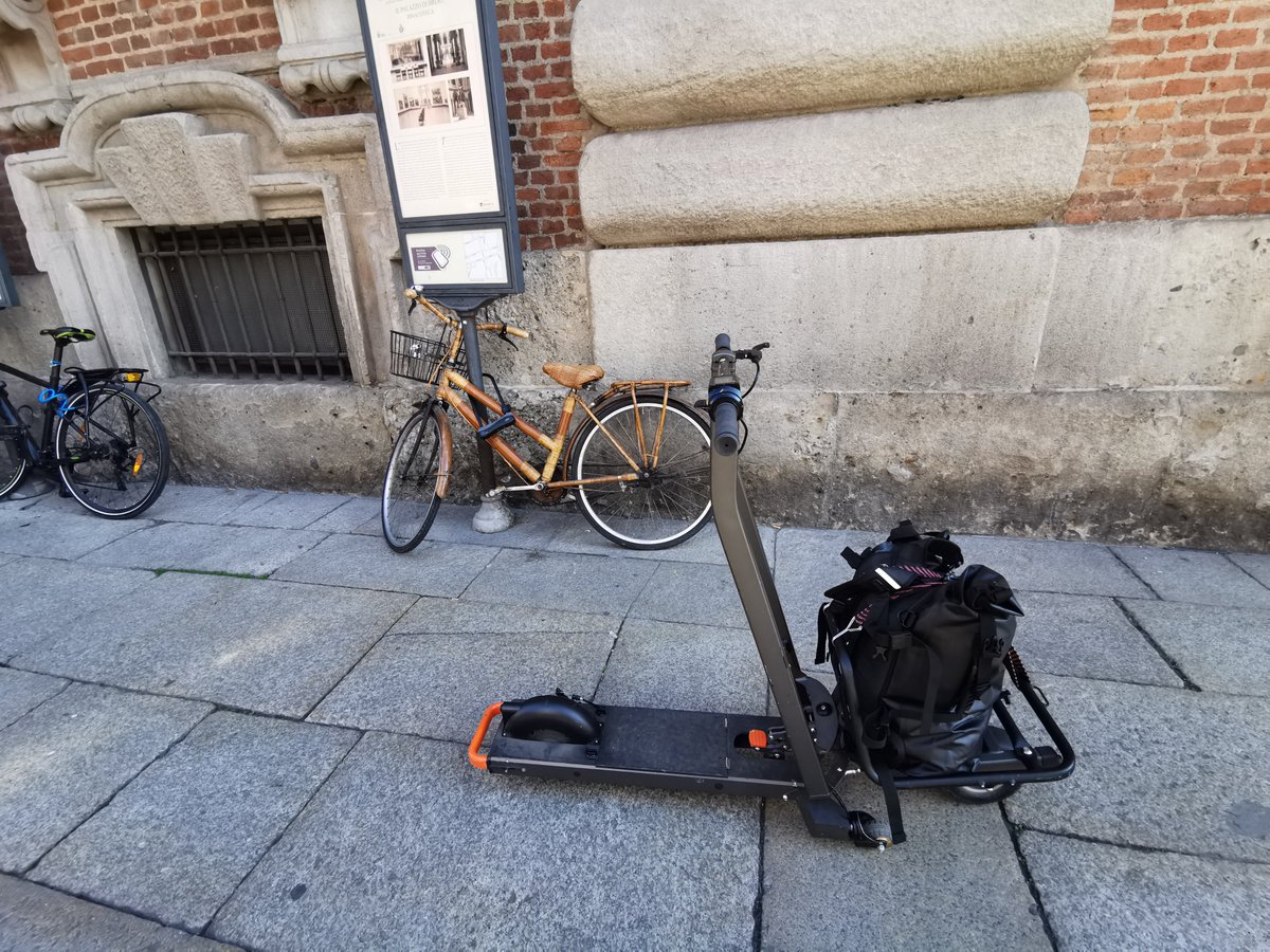 hello! ミモです！
how's it going? ^^
#mimoスタイル
#ライフスタイル
#escooter
#乗り物
#これから
#事前予約受付中
#詳細はお問い合わせください
#写真好きな人と繫がりたい
#設立者は写真好き
#ノマド