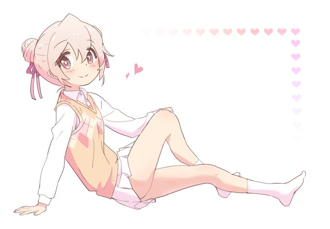 おはまひろん
お団子だと珍しくアホ毛がなくなるの

#おにまい 