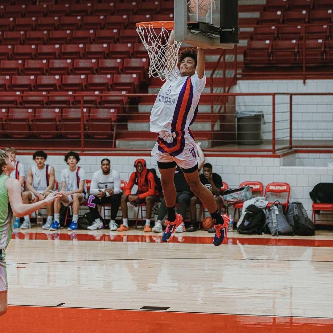CherishHadnot's tweet photo. OTR EXPOSURE
VS TJ Ford-WIN 18 pts in the 1st half
VS Cooz Elite-WIN 21pts 8 rebounds
VS Vyperfuse-WIN 14pts 8 rebounds

Mixtape dropping Soon!!!!
@TayCrazzyyy @TempleLifeHoops @ExposureOtr https://t.co/CGE2WOUBZ4