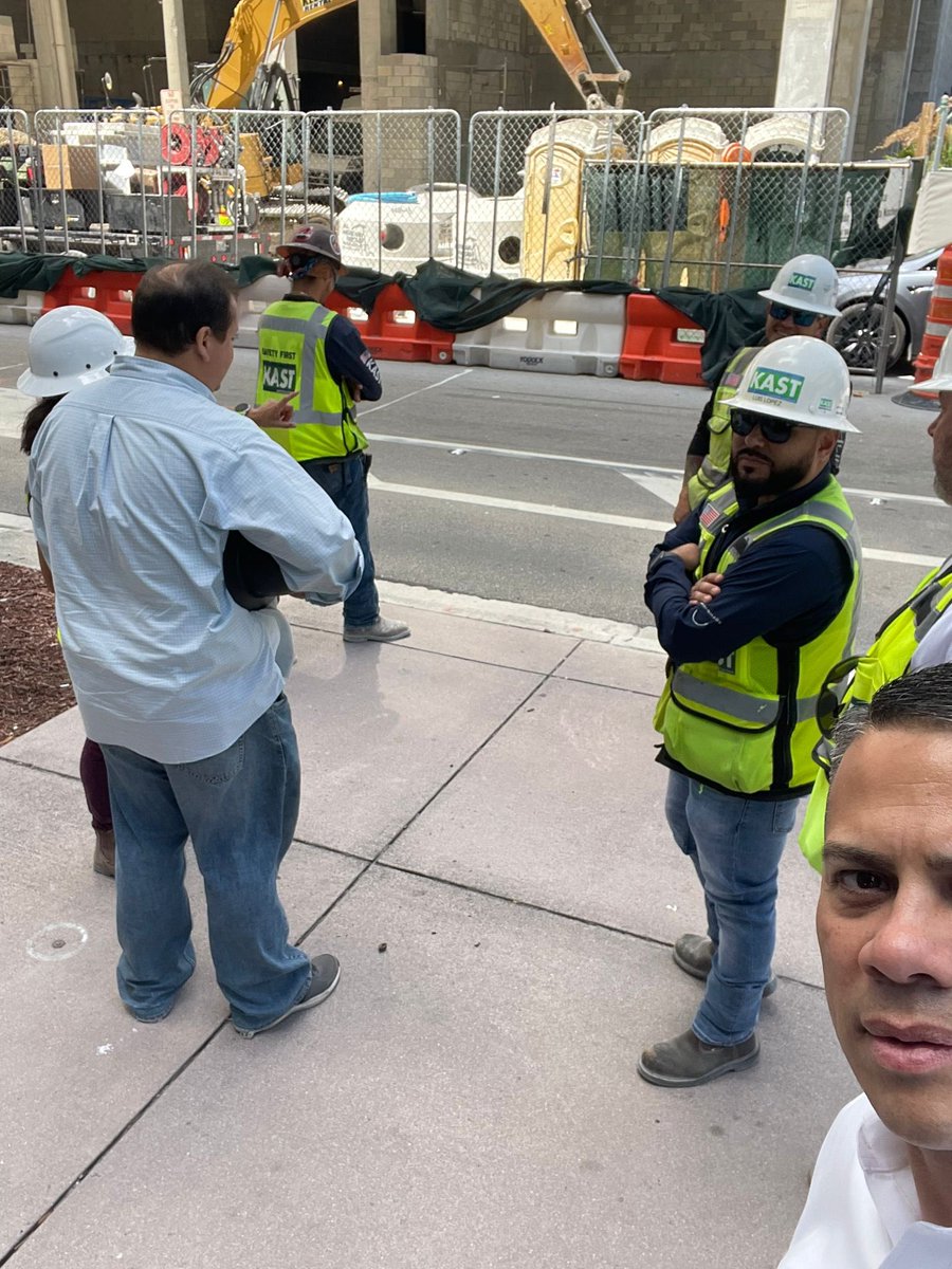 jamestorresfl's tweet photo. Our team is working hard on the final logistical details for the upcoming Ultra event. The DNA is committed to working towards another complaint-free Ultra event. #ultra #ultraevent #downtownvibes #downtownmiami #miami #miamilife #baysidemiami #wednesdaymotivation #community https://t.co/RMxW2MgKnr