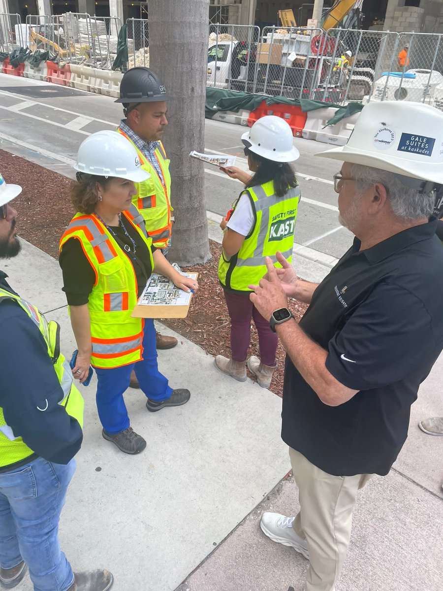 jamestorresfl's tweet photo. Our team is working hard on the final logistical details for the upcoming Ultra event. The DNA is committed to working towards another complaint-free Ultra event. #ultra #ultraevent #downtownvibes #downtownmiami #miami #miamilife #baysidemiami #wednesdaymotivation #community https://t.co/RMxW2MgKnr