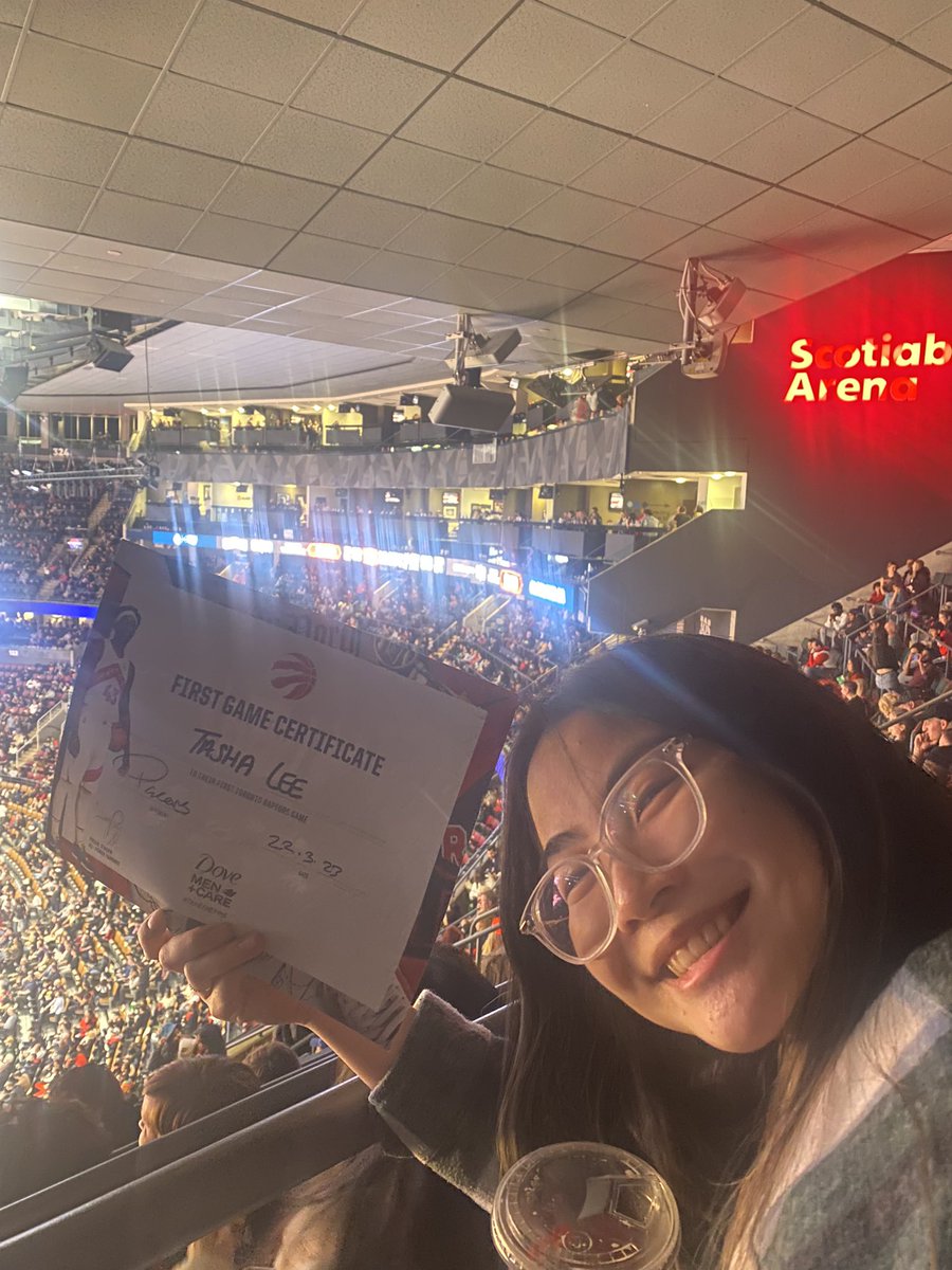 Tlee16's tweet photo. @WendlingMike @ScotiabankArena @Raptors Thanks for the tip @WendlingMike! We are having a blast @Raptors https://t.co/ESvhFRnqV5