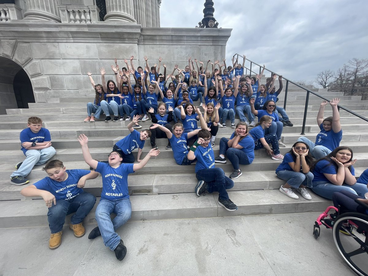 MrsB323's tweet image. The North School Notables sang at the Missouri State Capitol today for Arts Education Advocacy Day! We also had a lot of fun touring the Capitol building! #WeAreElementary #JCSchoolsChampions #MusicEducation #Proud2BNorthies