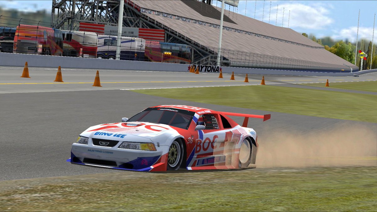 stickbug_en's tweet image. A team Trans Am debut! Two more gears for Dean Fiore to deal with, but he dealt with them well, taking the lead on strategy before getting spun. He clawed back to second, and was closing on the lead, but ran out of laps. Another near miss, but a strong start!

@diore_nr2003 #ARCC