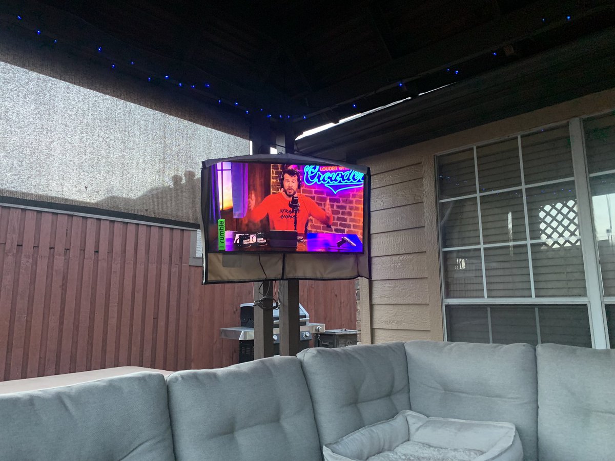 samijx27's tweet photo. @scrowder this is how I watch your show. I watch it in the evening on my back porch https://t.co/5YTNumPWnR