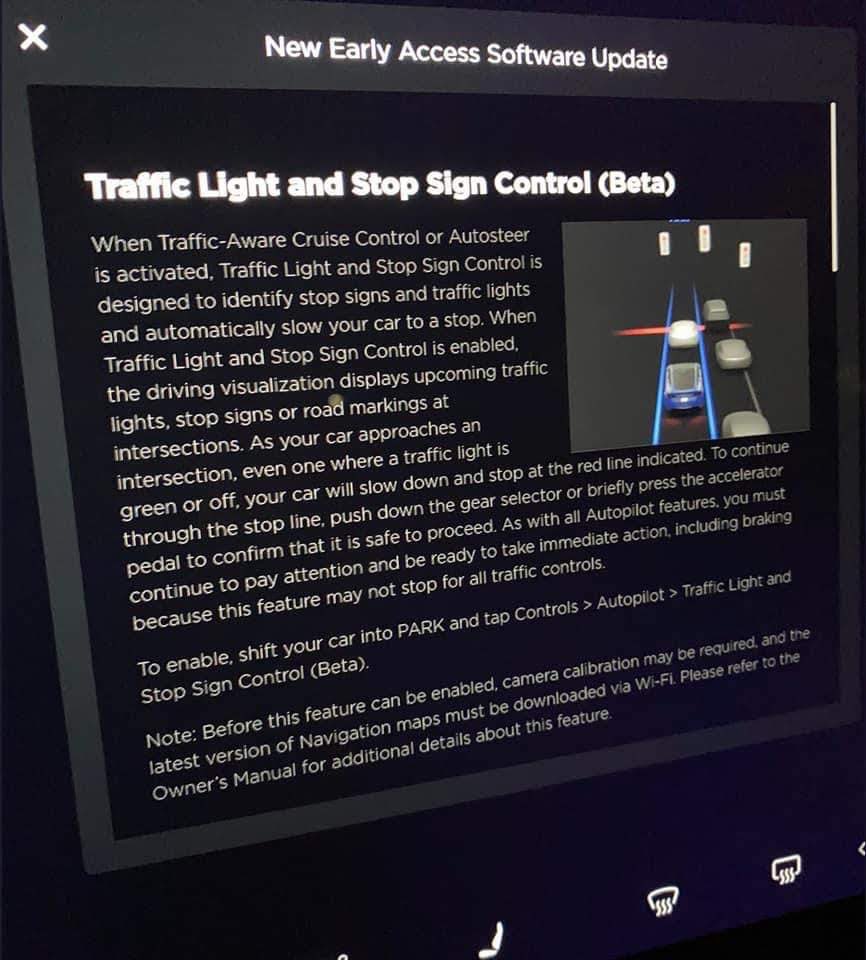Jeff 💙 ️ on Twitter "Throwback to when Tesla released traffic light