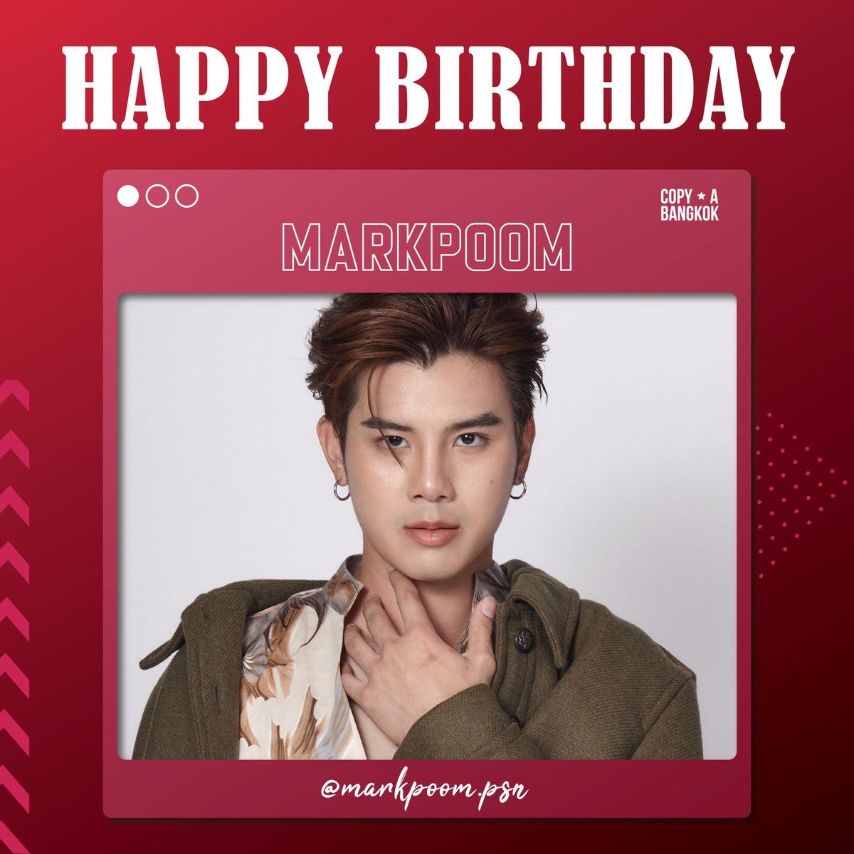 copya_bangkok's tweet photo. happy birthday @markpoom_psn 🎂✨ https://t.co/jtOBE9GrVE