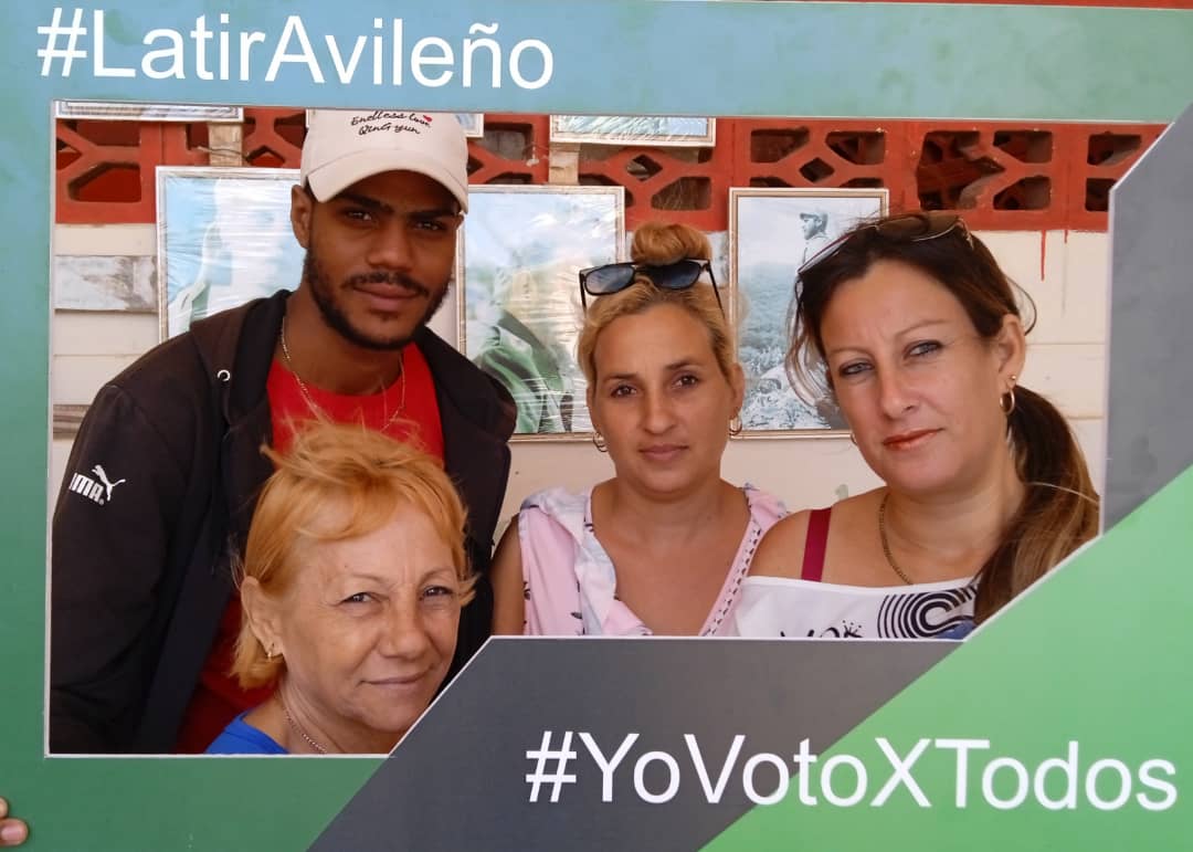 "Yo sé que cuando un pueblo está unido como este y tiene fe y tiene hombres que no lo van a traicionar, es un pueblo invencible; y que a la Revolución nada ni nadie podrá vencerla” #YoVotoXTodos #LatirAvileño