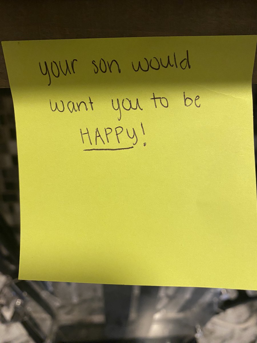 dx_dxpe's tweet photo. So I put up post it notes to remind me to feel better and today I had a woman come tidy my apt &amp; she saw the note. Granted I didn’t know she lost her son as well and she told me how much she needed to read that. You never know what someone is facing. 🥹 https://t.co/sQWd2YwRBa