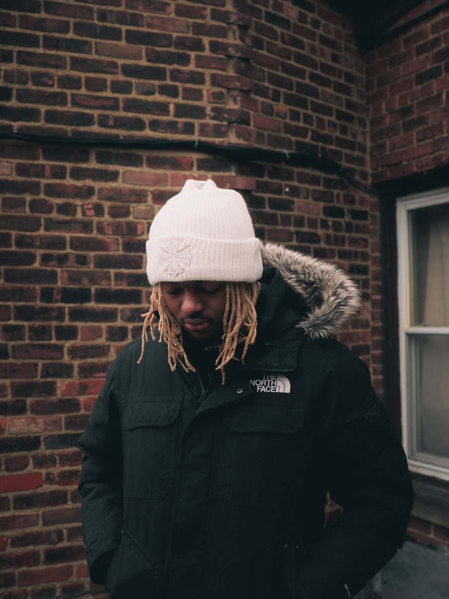 HEATRIZES's tweet photo. ‘new era’ shot by me https://t.co/bXt07BXQHj