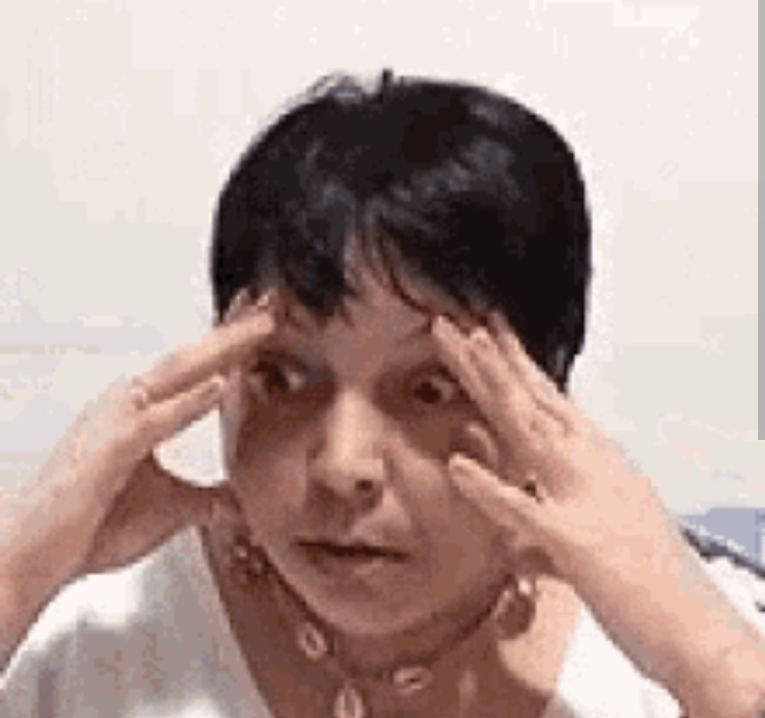 MikowskiMarcia's tweet photo. Não entendo as pessoas romantizando a Chiara grávida sabendo q o pai é o traste do Ariosvaldo. Se filho é pra vida toda, o pai do filho tbem é... como podem achar bonitinho ela carregar o fardo do Ariosvaldo pra vida toda? #Travessia https://t.co/HnCIKNetcI