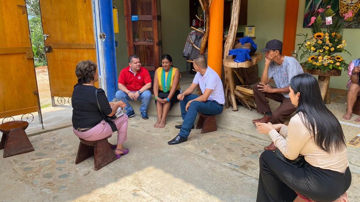 wjrodriguez07's tweet photo. 💢 Tuve la fortuna de acompañar a nuestra Emprendedora #NoraMuJuy en la inauguración de Posada Kauai, un lugar mágico y ancestral que preserva la cultura del pueblo Inga. 🌿 Un emprendimiento enfocado en turismo de bienestar, al cual desde el #FondoEmprenderSENA apostamos a https://t.co/MkFNaj1kfJ