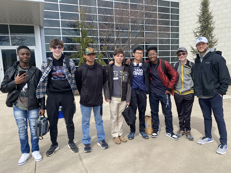 YorkCatholicHS's tweet photo. Some of our juniors toured Penn College of Technology today!  #YCExperience #YCMovesMeForward https://t.co/l1xboBLCaq