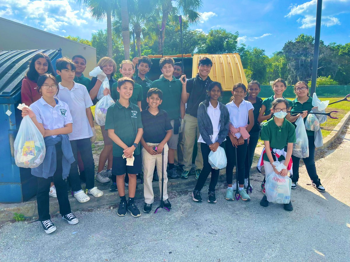 jmscfla's tweet photo. Successful campus cleanup @WalkerMiddleIB helping to protect our water sources. #WorldWaterDay2023 @UN_Water @SWFWMD #ServiceAsAction @KeepTBB @HillsboroughSch @SDHCMagnet @iborganization https://t.co/EtiVFq1U1c