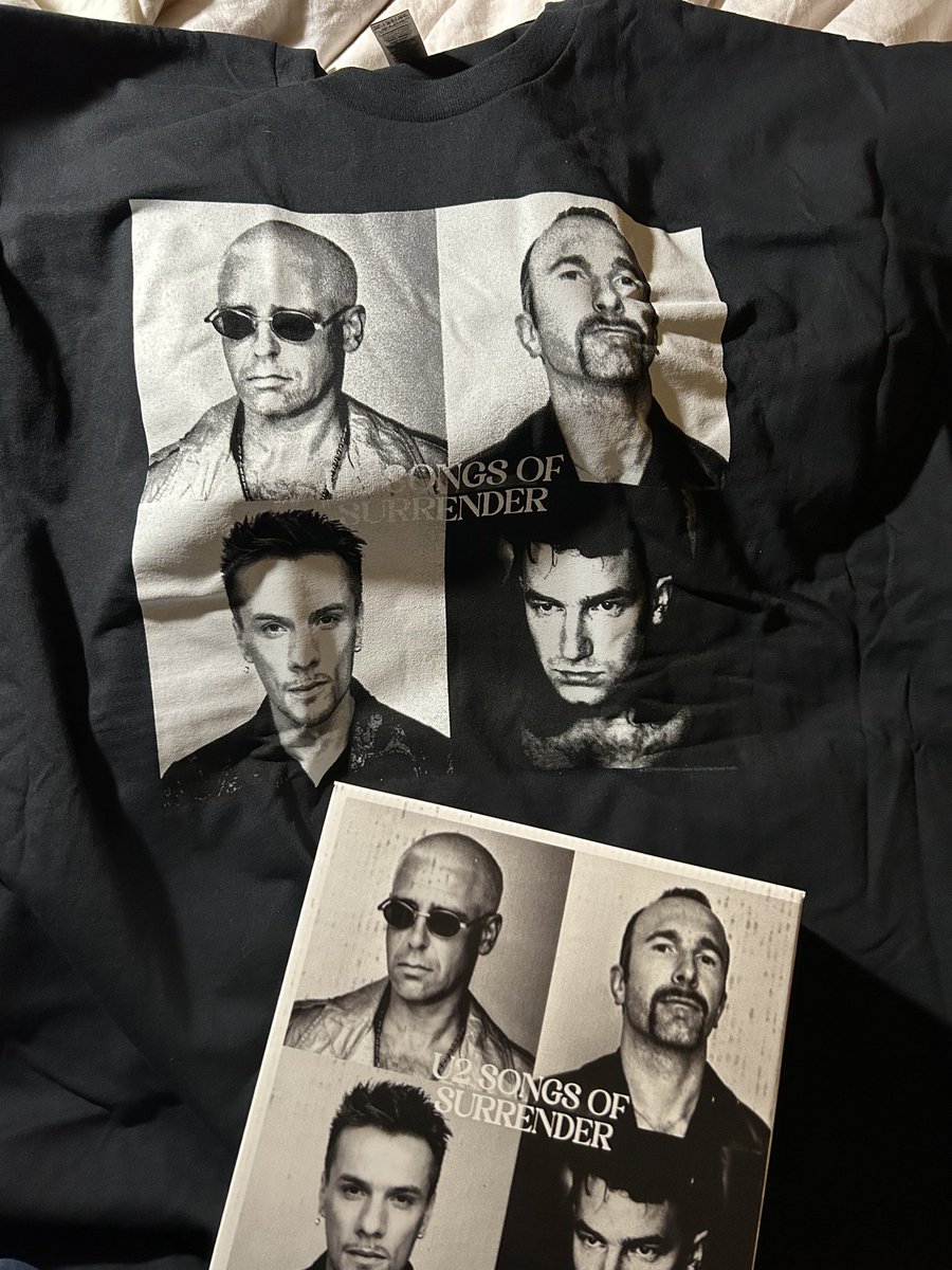 bear_fuzzy's tweet image. It’s not the vinyl, but I’m still smiling with today’s mail call

Funnily enough, it’s the last thing I preordered from u2.com but it’s the first order to be delivered

Tshirt is great, CD awesome but I eagerly await the vinyl 

#U2SOS40 #U2SOS #SongsOfSurrender