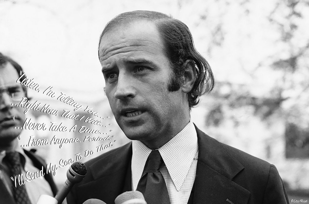 WarNuse's tweet photo. 'The Moment You Comprehend That Robinette Was Never On America's Side, The Decisions He Made On Foreign Policy As U.S. Vice President Make Perfect Sense.'

18 U.S.C. § 2381 - Treason

'...And Shall Suffer Death.'

Joseph Robinette Biden Jr.

#EnemyCombatant https://t.co/wsFNLtaZYX