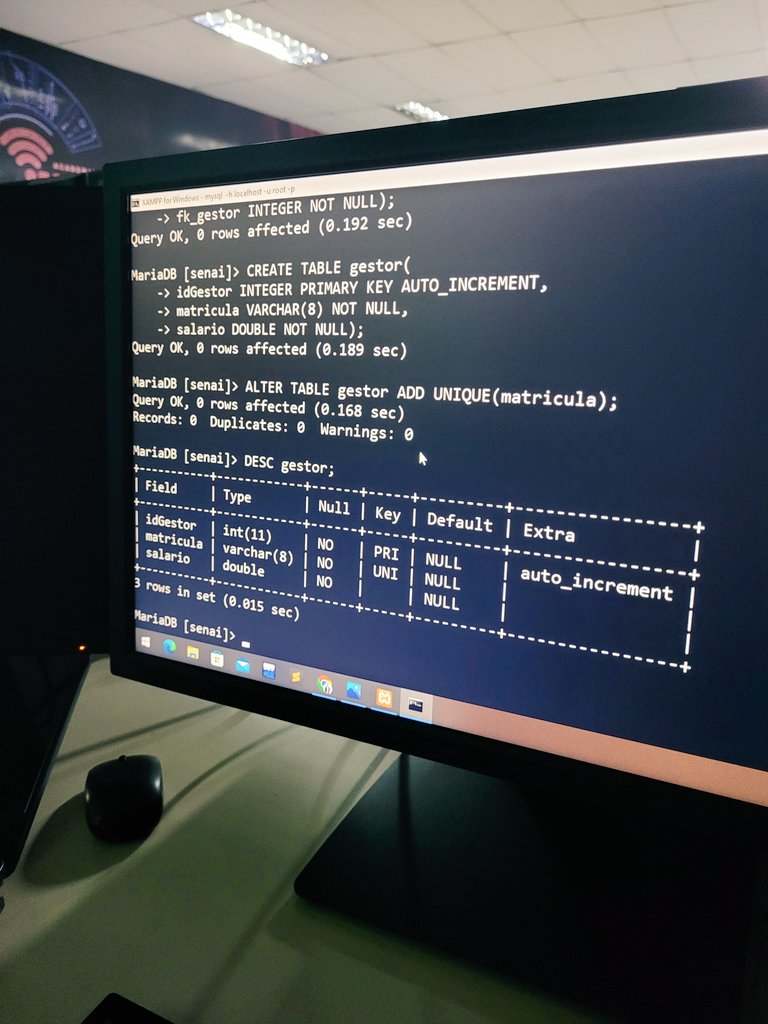 davisaldanh's tweet image. O dia por hoje foi de SQL na prática!
.
.
The day for today was with SQL in practice!
