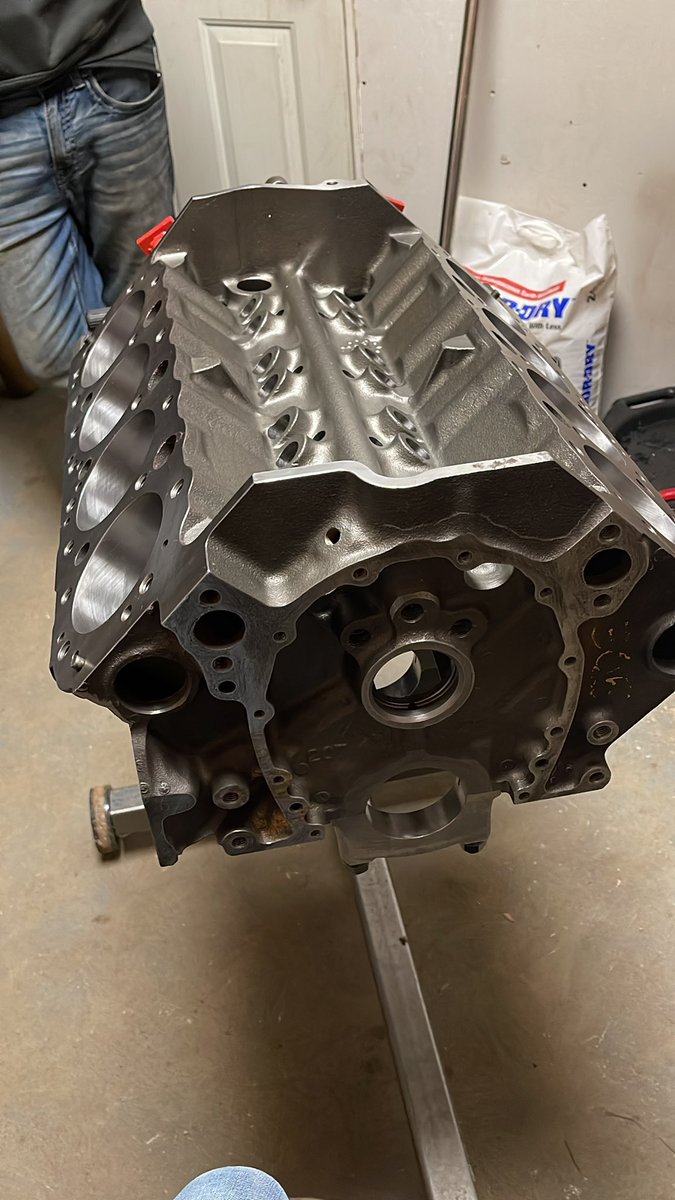 shayne_devaney's tweet image. Here is our new 305 block! I think we are gonna run this as a spare motor for Nate   #RSE2023