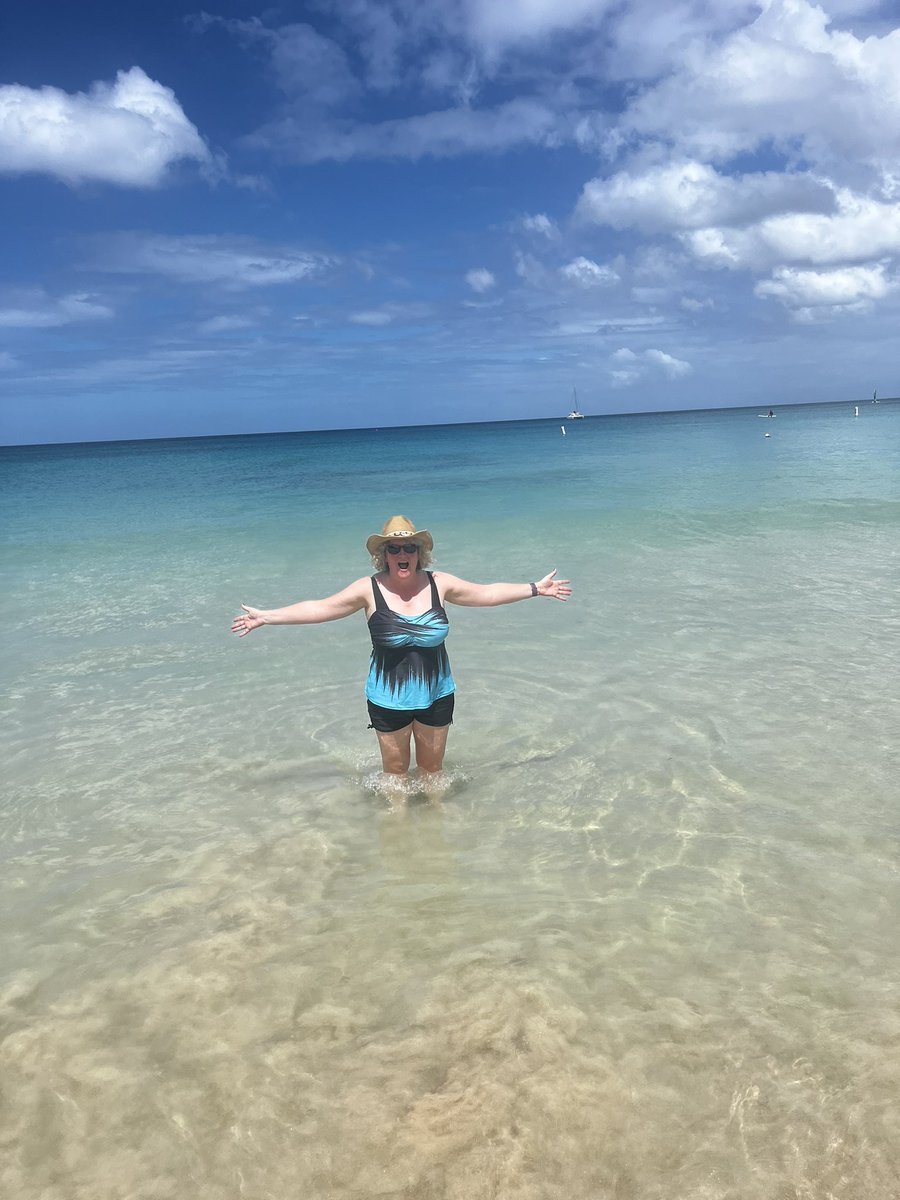 nickypatterson0's tweet photo. I’ve had worse days! Absolutely loving #Barbados 🇧🇧🏝️😎🍹 #rumpunch #holidays #islandLife #Simones #ReedsBay https://t.co/yhACGoPixw