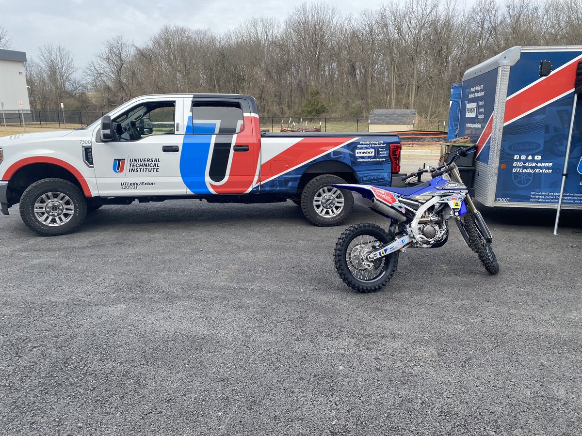 Robert Stike tweet media