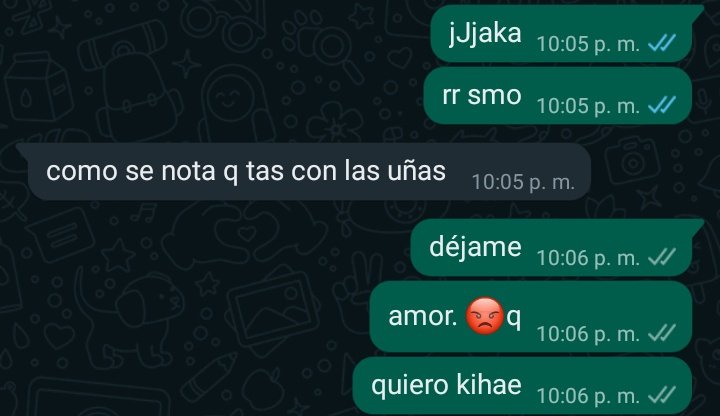 ernessstina's tweet photo. yo después dw hacerme las uñas https://t.co/YxnFsR5s64