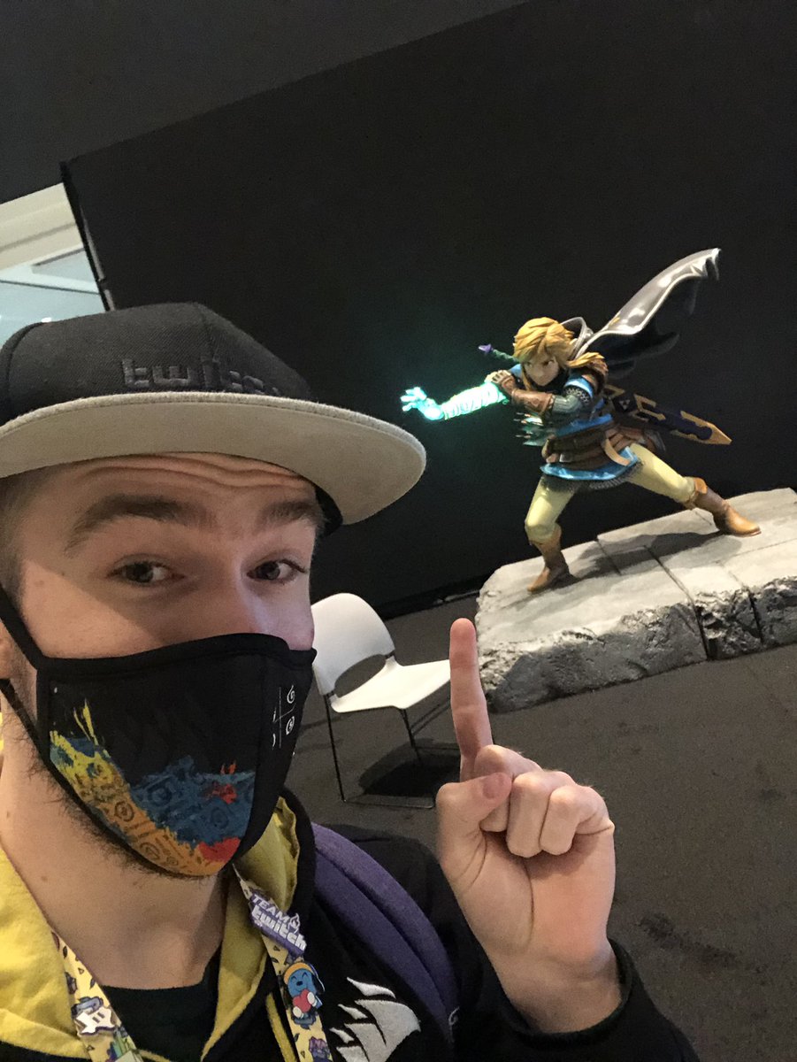 LINK STATUE LINK STATUE
#PAXEast  #PAXEast2023