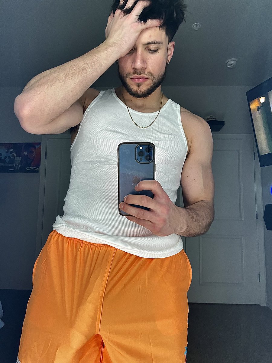 Gym workout completed time for another one #fitness
