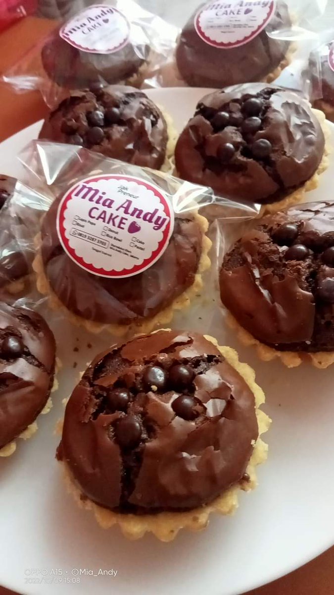 Mia_Kyushu's tweet photo. Assalamu'alaikum
Jualan lagi
Open PO untuk Pie Brownies coklat, Karipap, dll...
Order H -1
Pengiriman dari Pasar Minggu
Minat By DM me 🤗
Makasih.. https://t.co/vSn6saVsI2