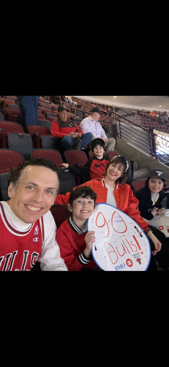 Vausage23's tweet photo. Let’s go @chicagobulls! #NBA https://t.co/eZTr7z8oJh