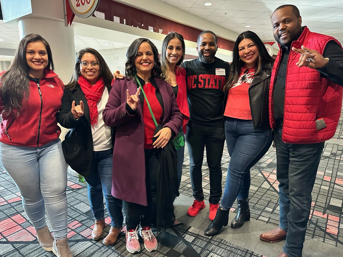 I’m #GivingPack to the Latinx Alumni Network Scholarship Endowment on <a href="/NCState/">NC State University</a> Day of Giving because our students deserve it. Join me! bitly.ws/BXGs