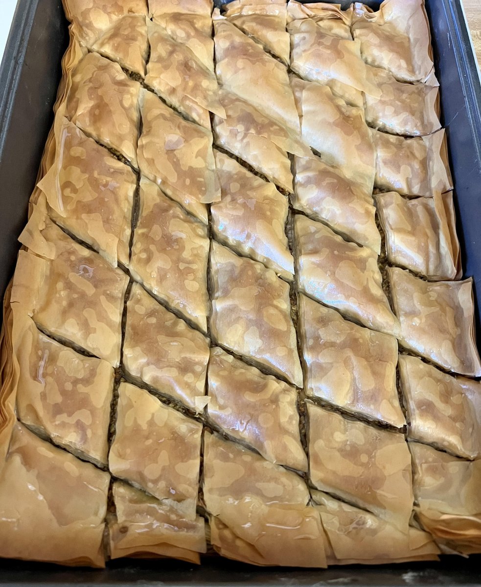 aznash13's tweet photo. Students in Foods of the World made Baklava#middleeastcuisine #OOBschools https://t.co/AAbebwXHhU