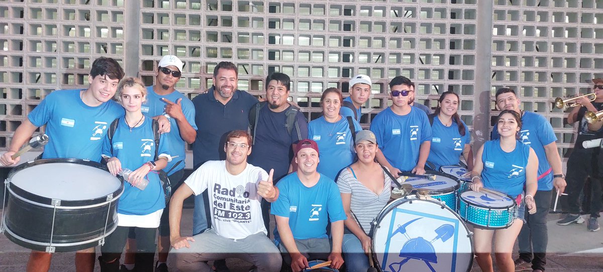 marialauracayun's tweet photo. Felices de acompañar a @MarianoGaidoOk Barrio Provincias Unidas "El Gigante Del Este" circuito #74A Martín F. Diorio este #16A a defender lo nuestro #PrimeroNeuquén el este de nuestra ciudad también es MPN con firmeza y compromiso #Lista151 @marcoskoopm #AnaPechen 💙💙💪 https://t.co/QwzW1QfZMf