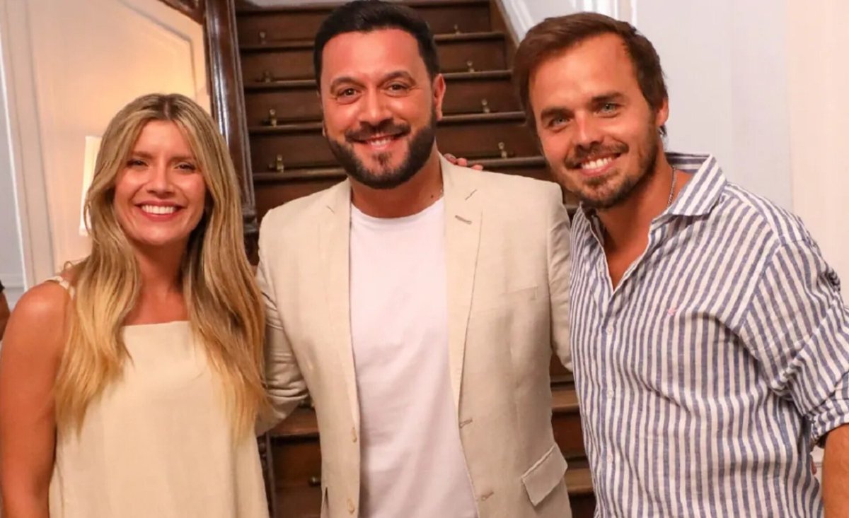 Lucas Sugo estrenó el videoclip que protagonizan Laurita Fernández y Benjamín Rojas: miralo •elpais.uy/sWJrk8jM•