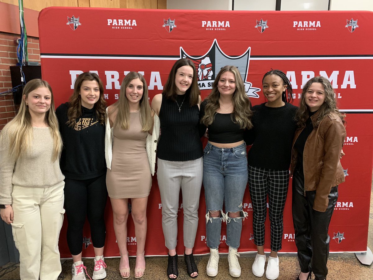 PSHgirlsBball's tweet photo. Thank you to our 8 seniors for a great 4 years! Can’t wait to see what the future holds for each of you. Best of luck in all your future endeavors! #GoParma https://t.co/o0QFRqtv0f