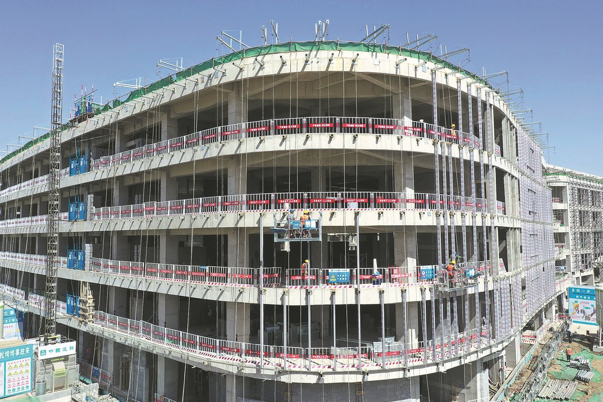 XisMoments's tweet photo. Xiong'an New Area in North China's Hebei province is continuing to grow as a development hub for Beijing-Tianjin-Hebei integration just six years after its establishment.#Coordinateddevelopment
https://t.co/xYDGZNDoNp https://t.co/JRru4iqFpY